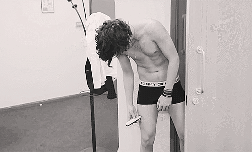 He-Looks-Good-Shirtless