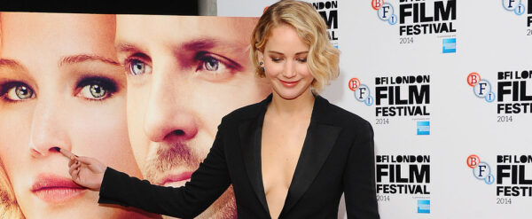 Ελεύθερη και ωραία! Η Jennifer Lawrence μόλις χώρισε τον Chris Martin!