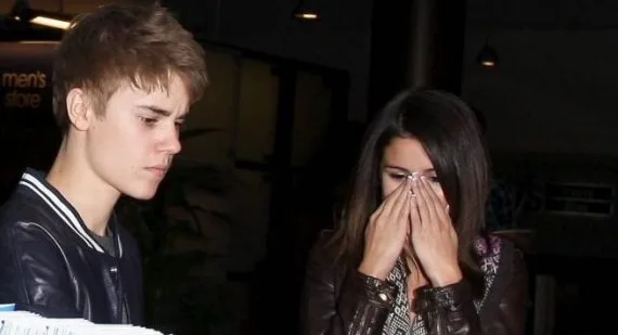 Ο Justin Bieber και η Selena Gomez σε κοινή τους εμφάνιση.