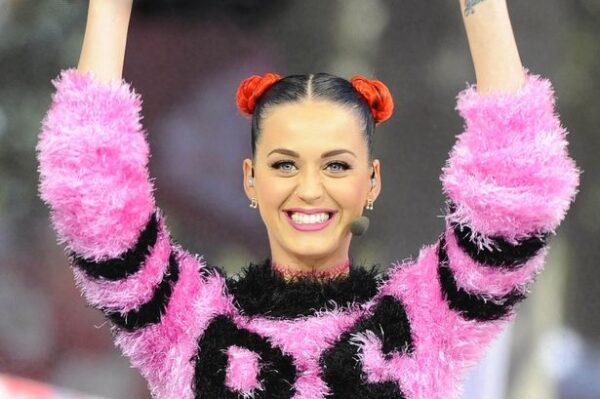 Η Katy Perry θα εμφανιστεί στο ημίχρονο του Super Bowl το 2015!
