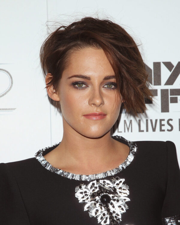 Στιλάτη η Kristen Stewart στην πρεμιέρα της νέας της ταινίας! Δείτε φωτογραφίες.