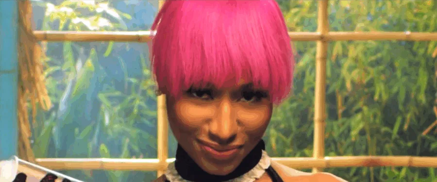 Η Nicki Minaj με έντονο ροζ καρέ μαλλί και μαύρο τσόκερ.