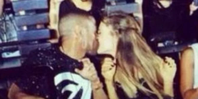 Η Ariana Grande και ο Big Sean σε τρυφερή στιγμή.