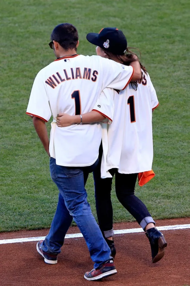 Robin-Williams-Honored-Giants-World-Series-Pictures (3)