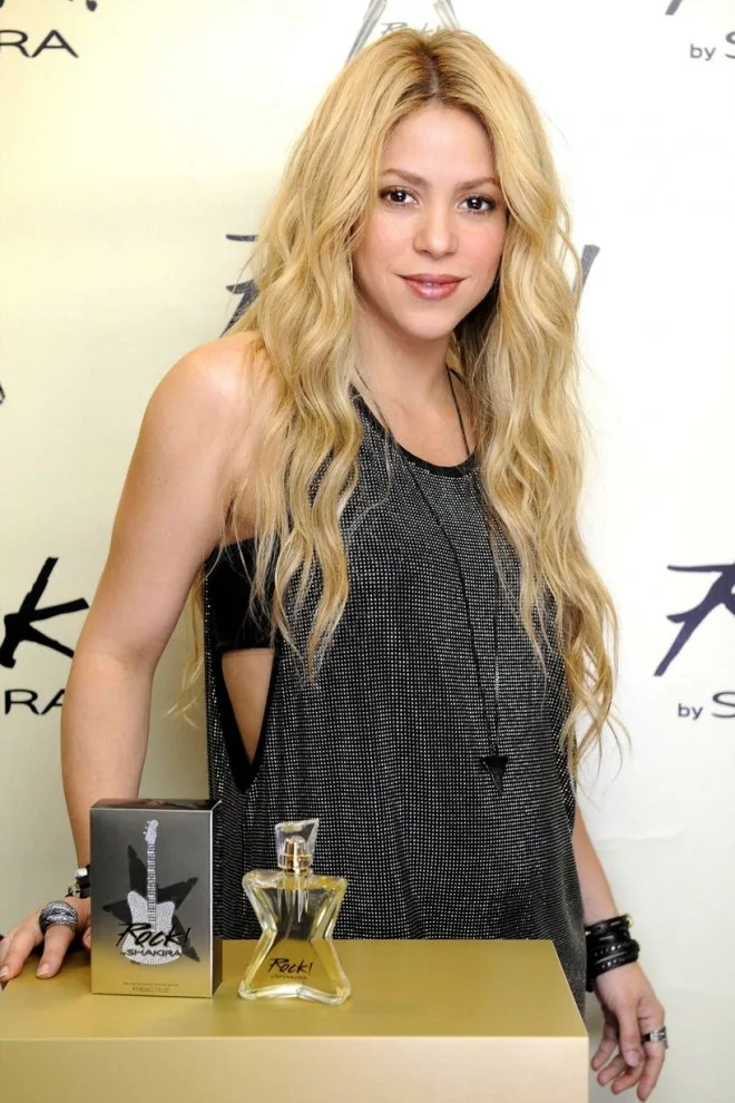 Shakira-talks-about-pregnancy-at-her-Rock-by-Shakira-fragrance-launch-in-Barcelona-Spain (1)