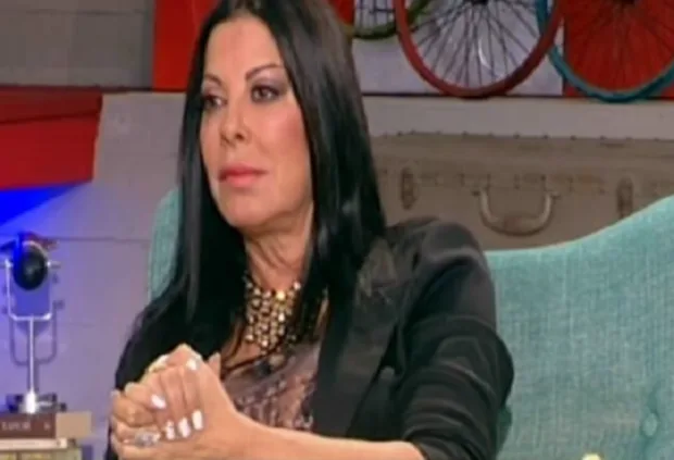 Η Άντζελα Δημητρίου σε τηλεοπτική συνέντευξη