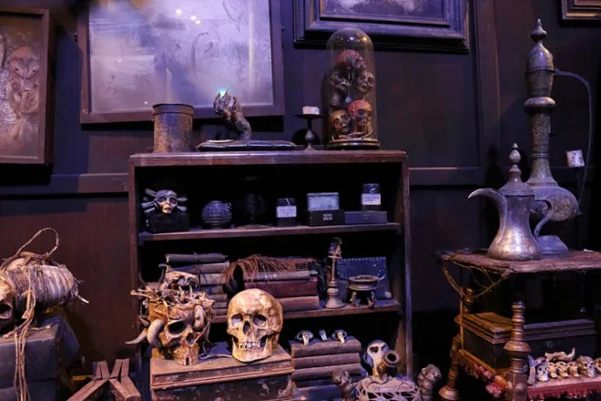 borgin_and_burkes_3067759k
