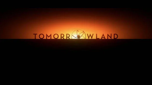 Ο τίτλος της ταινίας Tomorrowland σε φόντο ηλιοβασιλέματος.