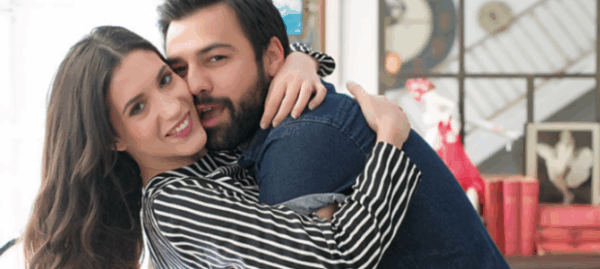 Τι απαντάει η Ελένη Βαίτσου σε όσους θεωρούν πως έχει δεσμό με τον Ανδρέα Γεωργίου;