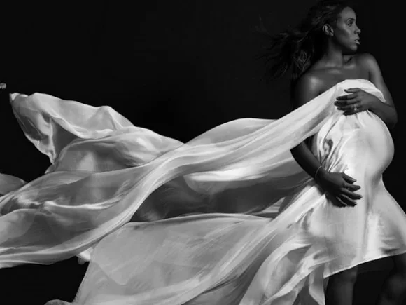 kelly-rowland-nude-pregnant-6-580x435
