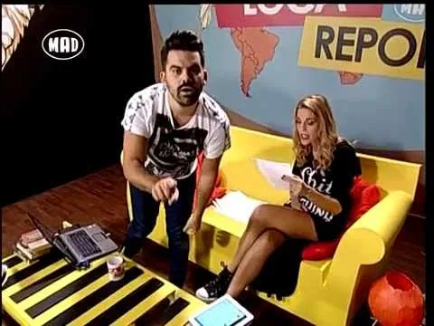 Ο Fran και η Μαντώ στο πλατό της εκπομπής Loca Report του Mad TV.