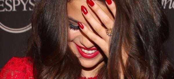 Ξεχάστε τις selfies! H νέα μόδα είναι οι…nailfies!