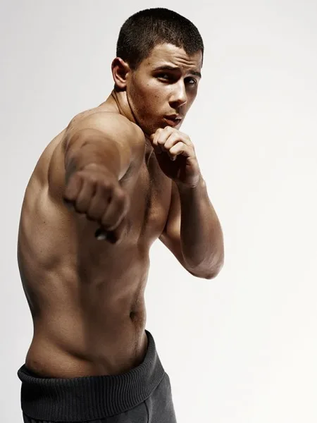 nick-jonas-details-3