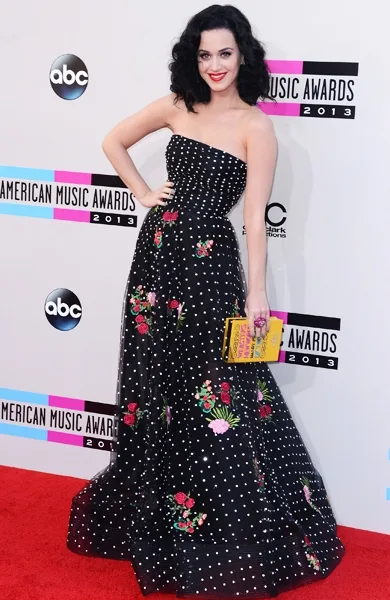 oldr-katy-perry-2013-amas-billboard-390