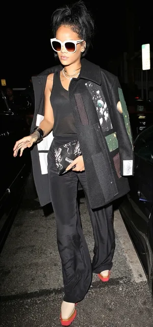 rihanna-dinner-101214