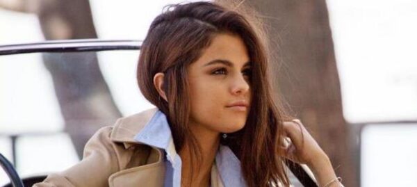 Γλυκύτατη η Selena Gomez στο νέο της video clip για το κομμάτι «Hold On»