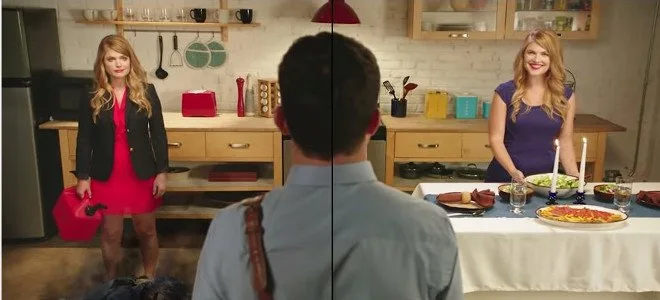 Στιγμιότυπο από βίντεο του College Humor με έναν άνδρα ανάμεσα σε δύο εκδοχές της συντρόφου του.