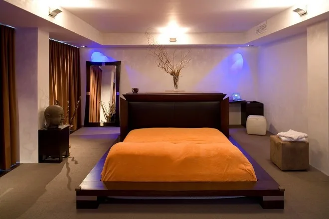 the-master-bedroom-ain-closet