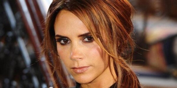 Δείτε την Victoria Beckham σε ρόλο…πωλήτριας!
