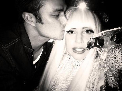 Παντρεύτηκε κρυφά η Lady Gaga; Δείτε τον κούκλο σύντροφό της!