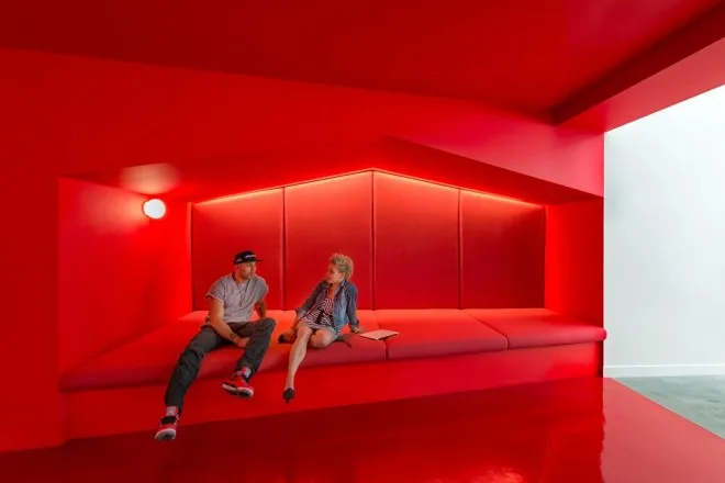 02.beats-red_28648-660x440
