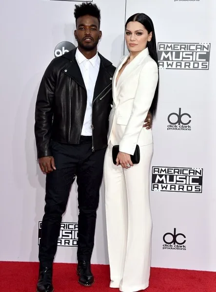 1416791982731_Image_galleryImage_Luke_James_left_and_Jessi