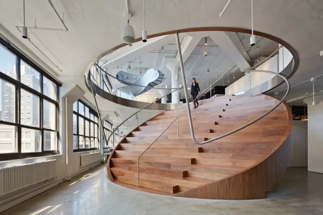 24.wieden-kennedy-staircase_28668-660x440