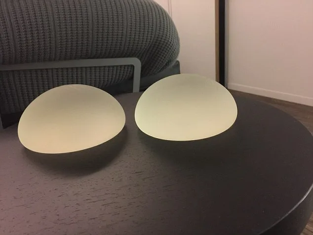 271114202748_8890
