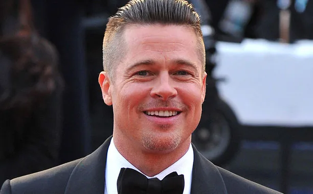 Ο Brad Pitt στην τελετή απονομής των βραβείων Oscar στο Dolby Theatre του Λος Άντζελες το 2014.