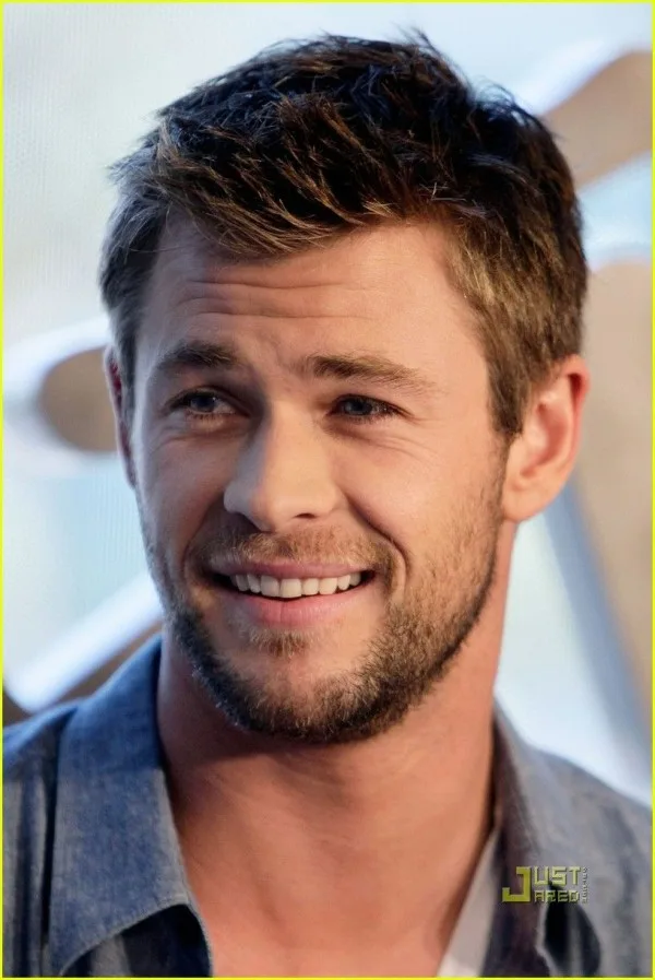 Chris-Hemsworth-chris-hemsworth-27850567-817-1222