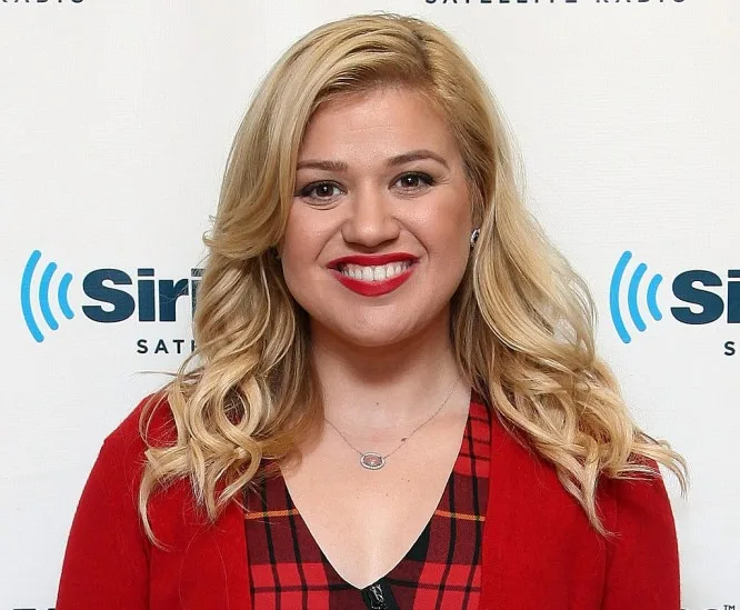 Kelly-Clarkson