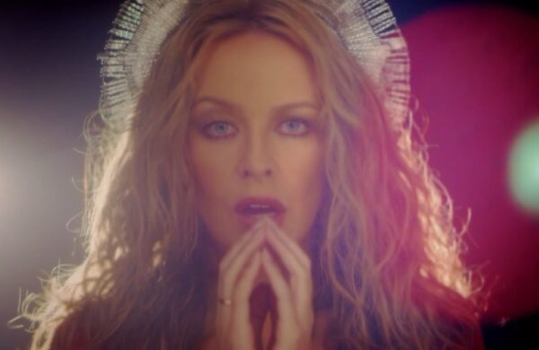 Δείτε το εντυπωσιακό mini film της Kylie Minogue, «Sleepwalker»