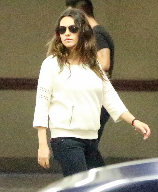 Mila-Kunis-After-Giving-Birth-2