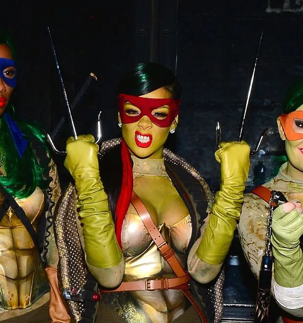 Rihanna (1)