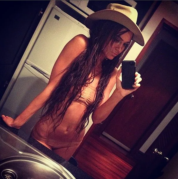 Source-Instagram-user-kendalljenner (3)