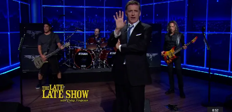 Ο Craig Ferguson και μέλη των Metallica στη σκηνή του The Late Late Show.