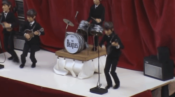 Oι Beatles…ζωντανεύουν και γίνονται μαριονέτες στην Ισπανία! Δείτε το video