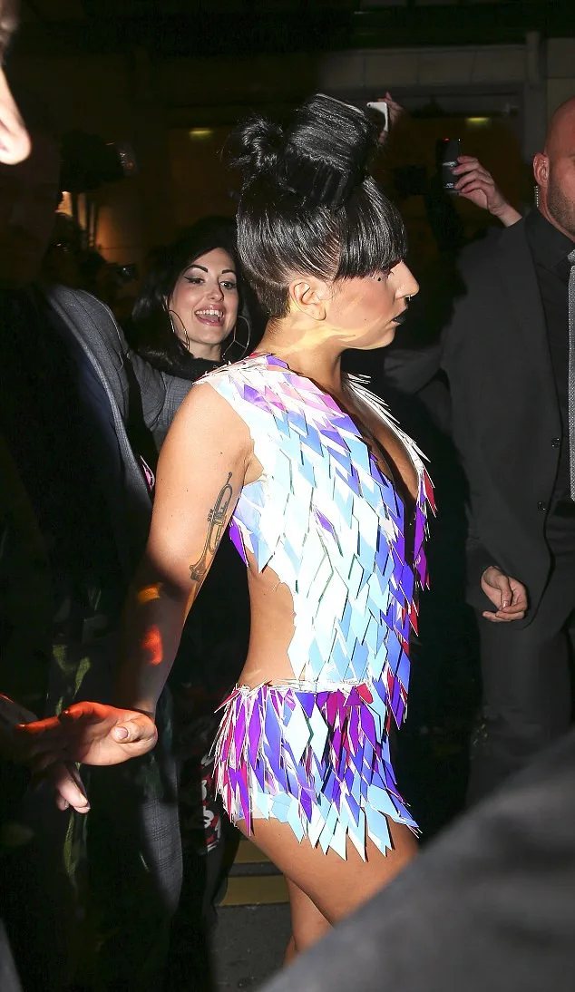 gaga6_1