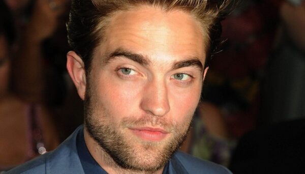 Αρραβωνιάστηκε κρυφά ο Robert Pattinson;