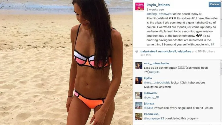Η Kayla Itsines με μαγιό στην παραλία σε στιγμιότυπο από το Instagram.