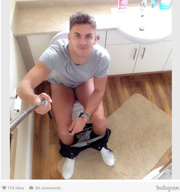 28 Times Selfies Wentoo Far In 2014