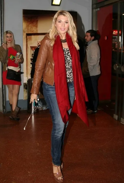 5642_KONSTANTINA_SPIROPOYLOY_2412013-696x1024