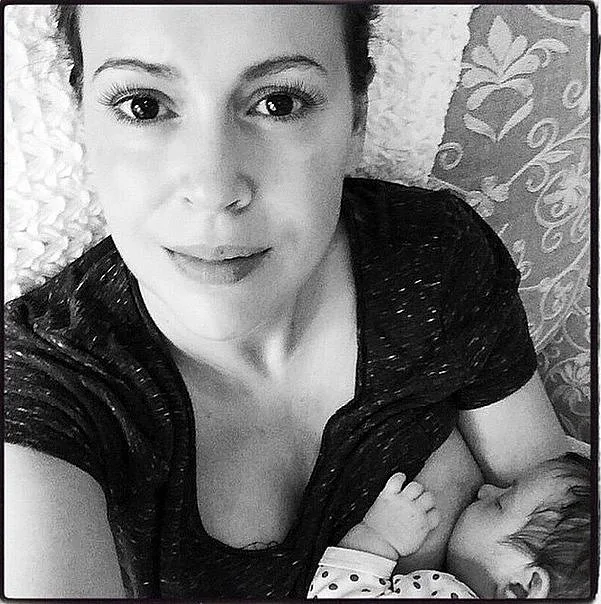 Alyssa-Milano-Breastfeeding-Selfie