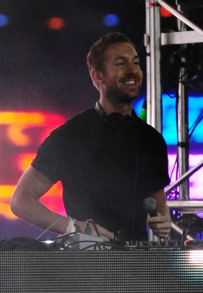 Hot-Calvin-Harris-Pictures-5