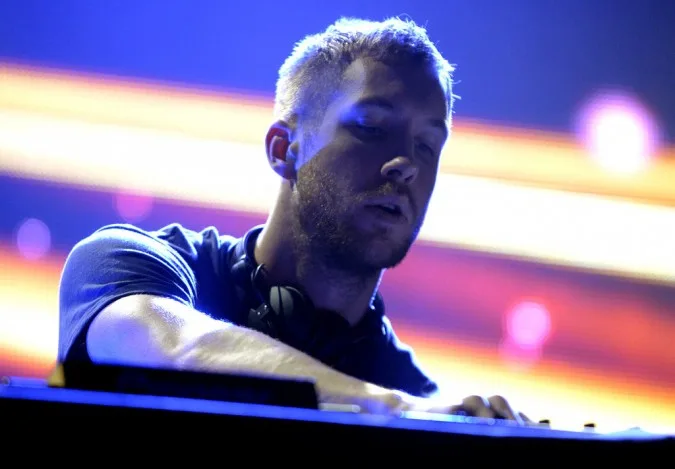 Hot-Calvin-Harris-Pictures-9