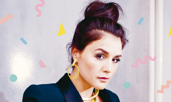 Πιο ρομαντική από ποτέ η Jessie Ware στο video clip του «You & I(Forever)»