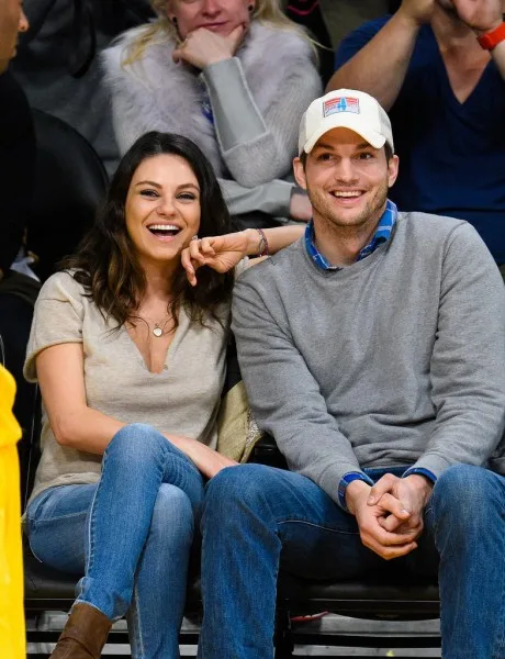 Mila-Kunis-Ashton-Kutcher-Lakers-Game-Dec-201445