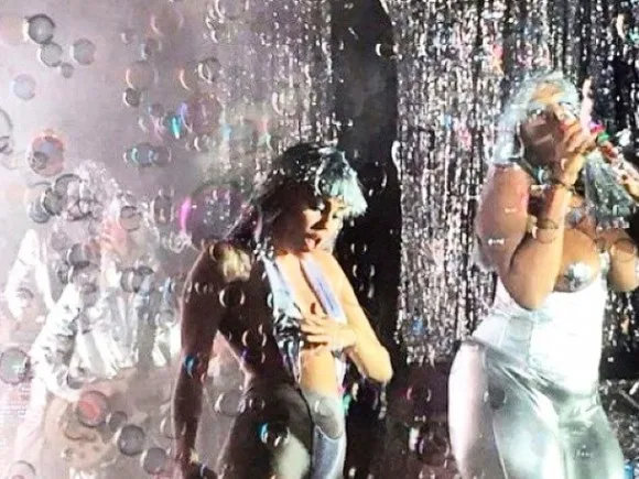 Miley-Cyrus-ass-nude-butt-naked-nudity-porn-Art-Basel-2014-9-580x435