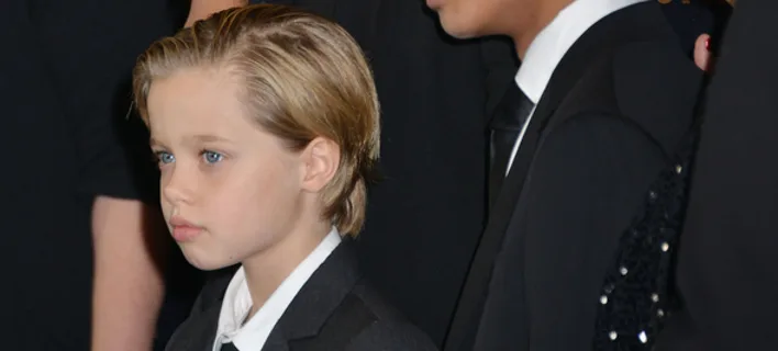 Η Shiloh Jolie-Pitt σε επίσημη εμφάνιση με κοστούμι