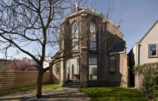 church_house_1